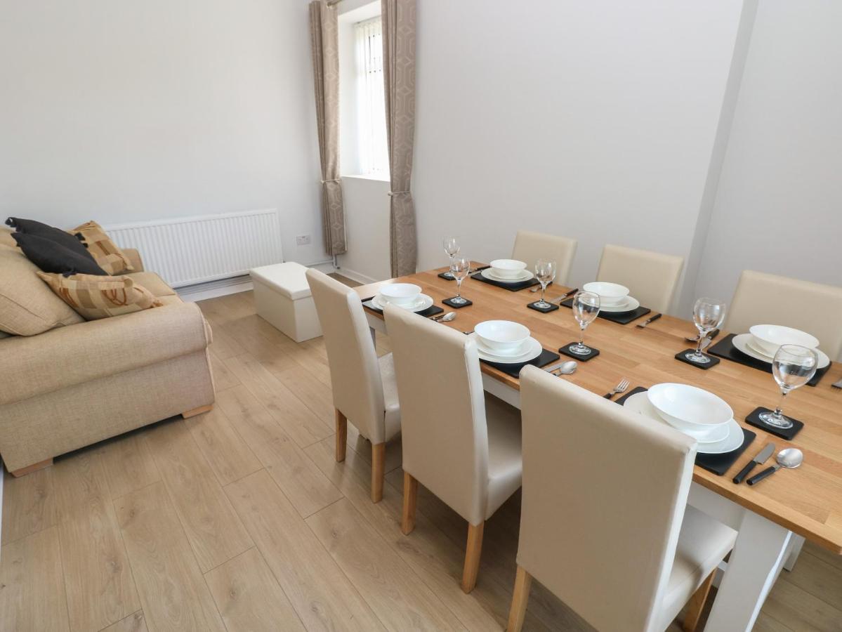 Brynawel Holiday home